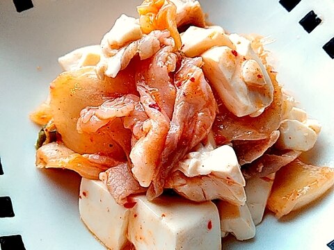 豚キムチ豆腐のレンジ煮物